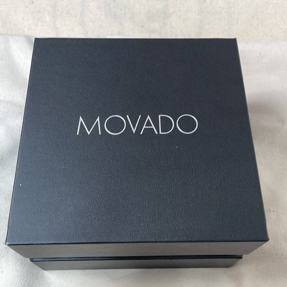 Movado Heritage Quartz Green Dial 40mm Men's Watch - Picture 5 of 11